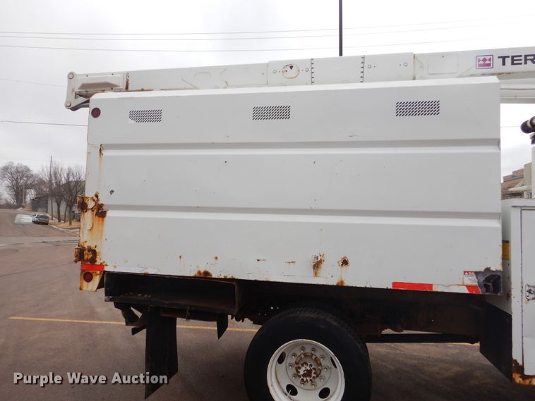 image for item MX9884 2002 GMC C7500  forestry bucket truck