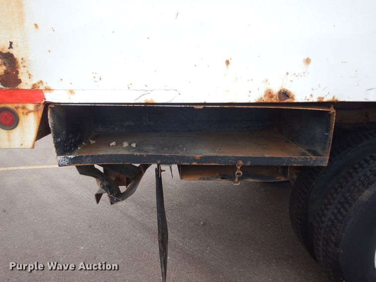 image for item MX9884 2002 GMC C7500  forestry bucket truck