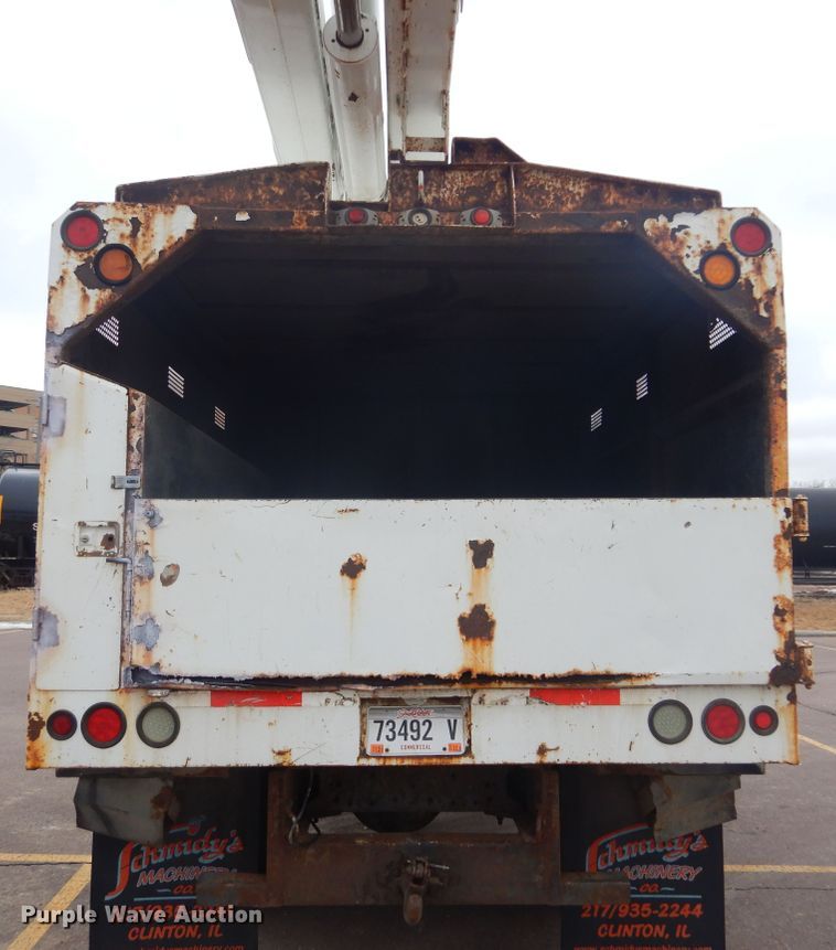 image for item MX9884 2002 GMC C7500  forestry bucket truck