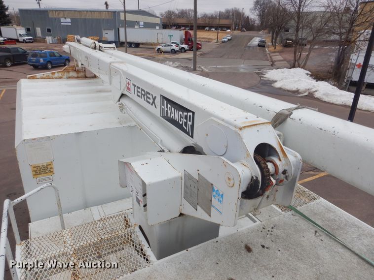 image for item MX9884 2002 GMC C7500  forestry bucket truck