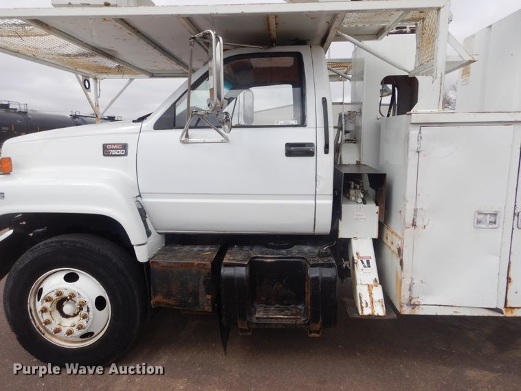 image for item MX9884 2002 GMC C7500  forestry bucket truck