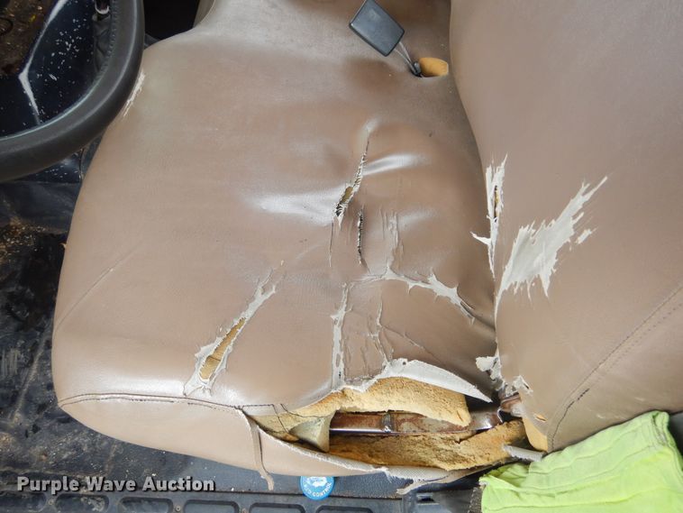 image for item MX9884 2002 GMC C7500  forestry bucket truck