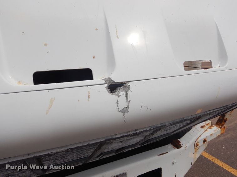 image for item MX9884 2002 GMC C7500  forestry bucket truck