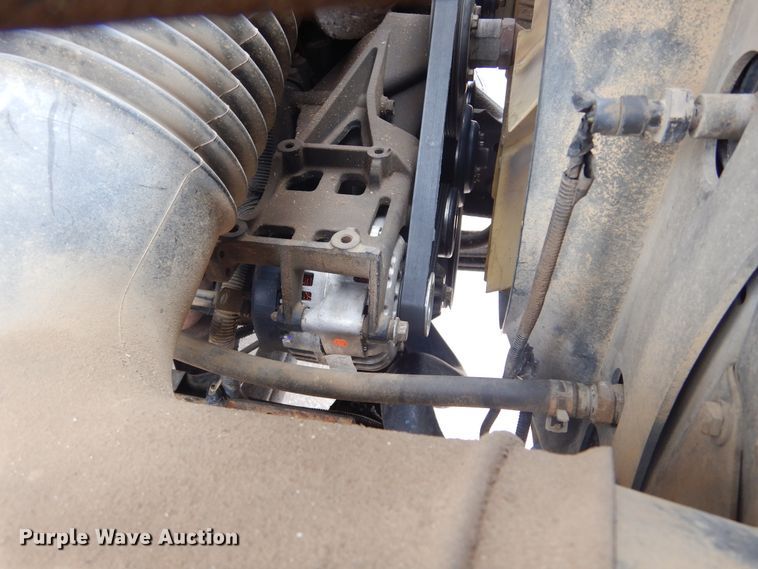 image for item MX9884 2002 GMC C7500  forestry bucket truck