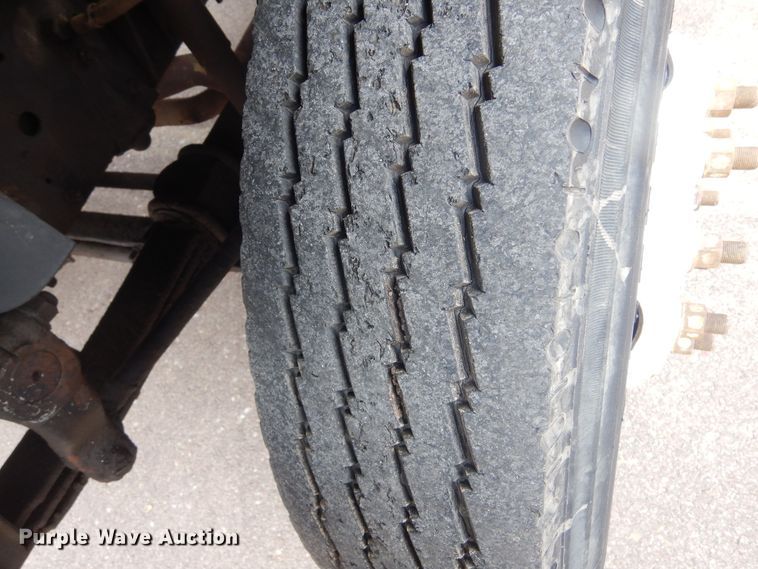 image for item MX9884 2002 GMC C7500  forestry bucket truck