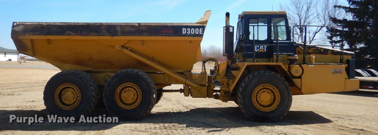 image for item MX9888 1996 Caterpillar D300E  haul truck