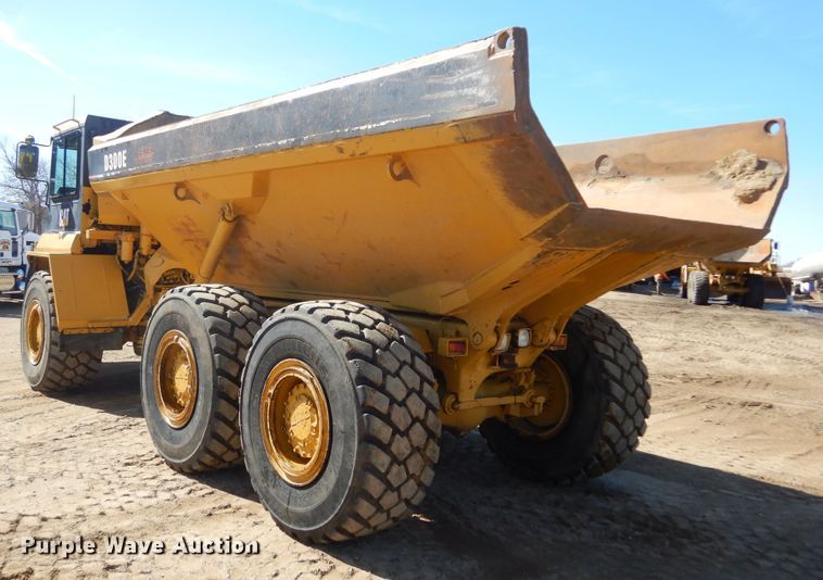 image for item MX9888 1996 Caterpillar D300E  haul truck
