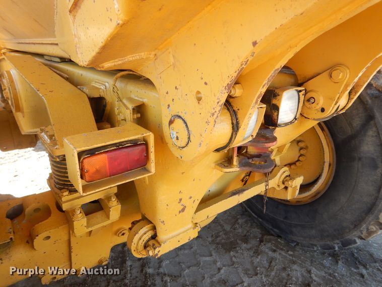 image for item MX9888 1996 Caterpillar D300E  haul truck