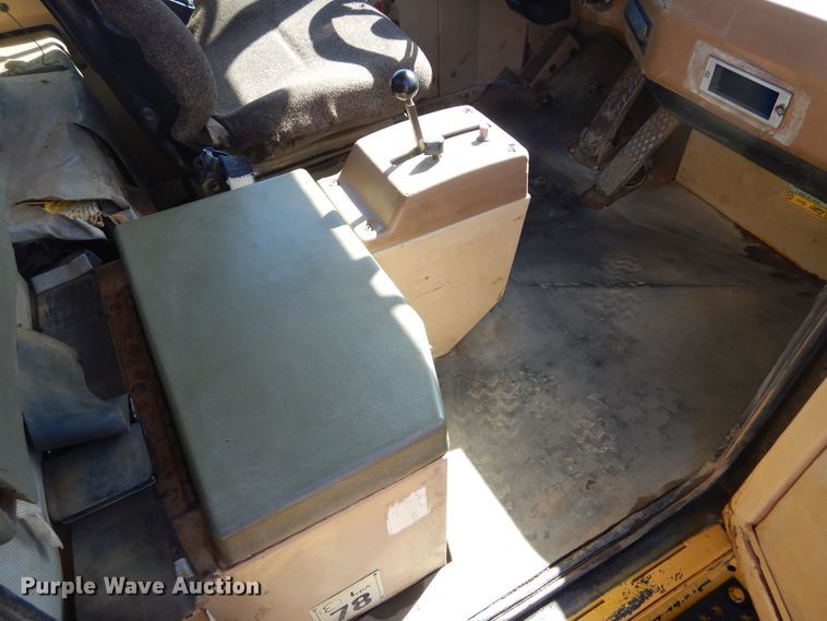 image for item MX9888 1996 Caterpillar D300E  haul truck