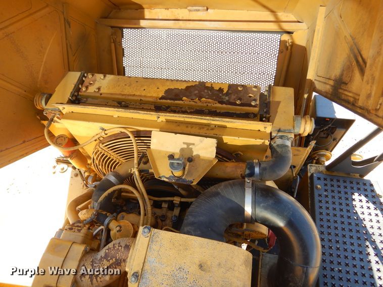 image for item MX9888 1996 Caterpillar D300E  haul truck