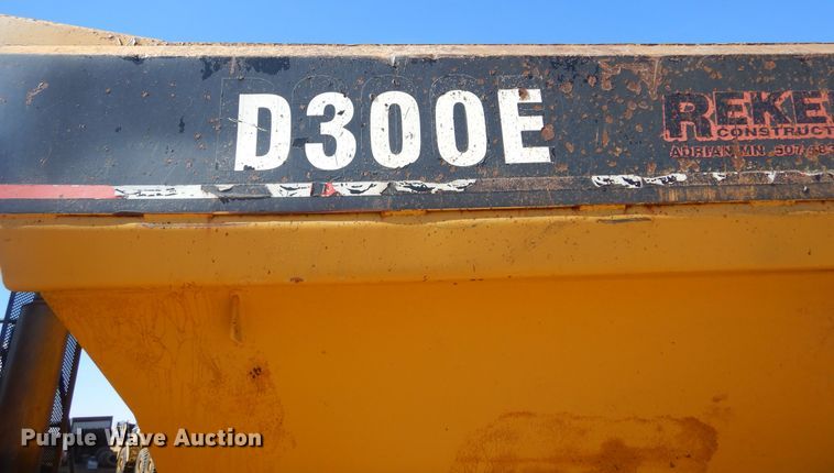 image for item MX9888 1996 Caterpillar D300E  haul truck