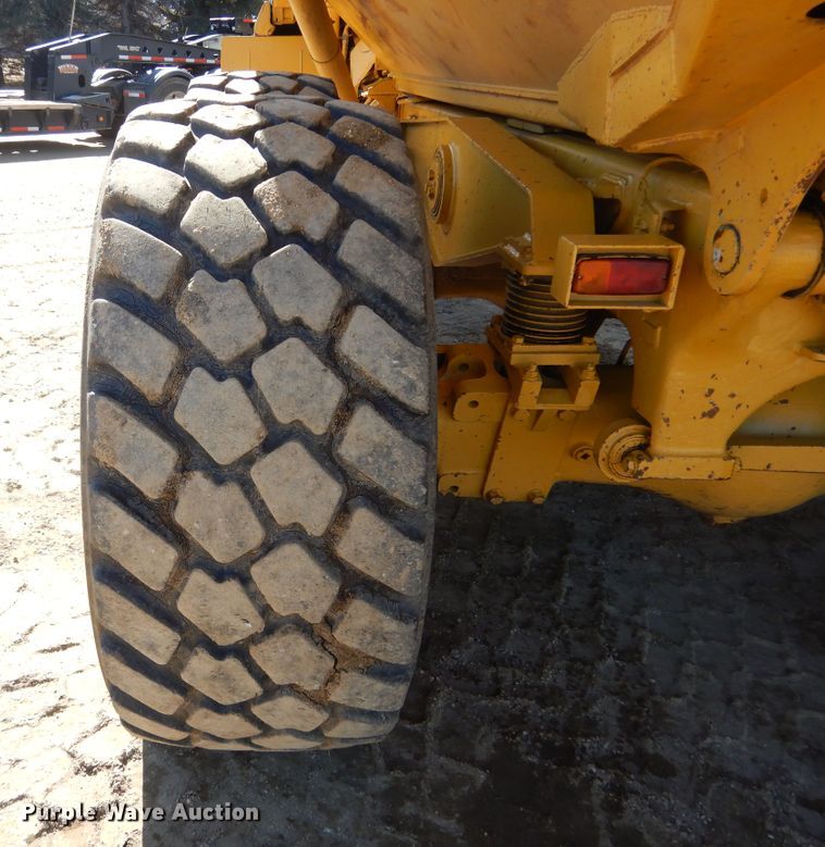 image for item MX9888 1996 Caterpillar D300E  haul truck