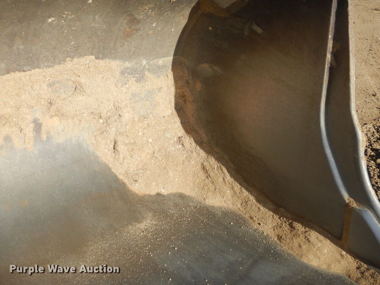 image for item MX9892 2005 Volvo L330E  wheel loader