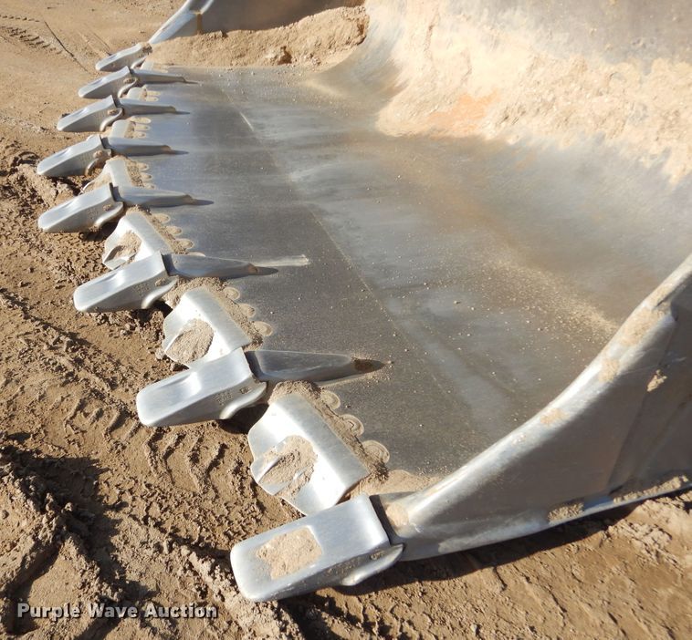 image for item MX9892 2005 Volvo L330E  wheel loader