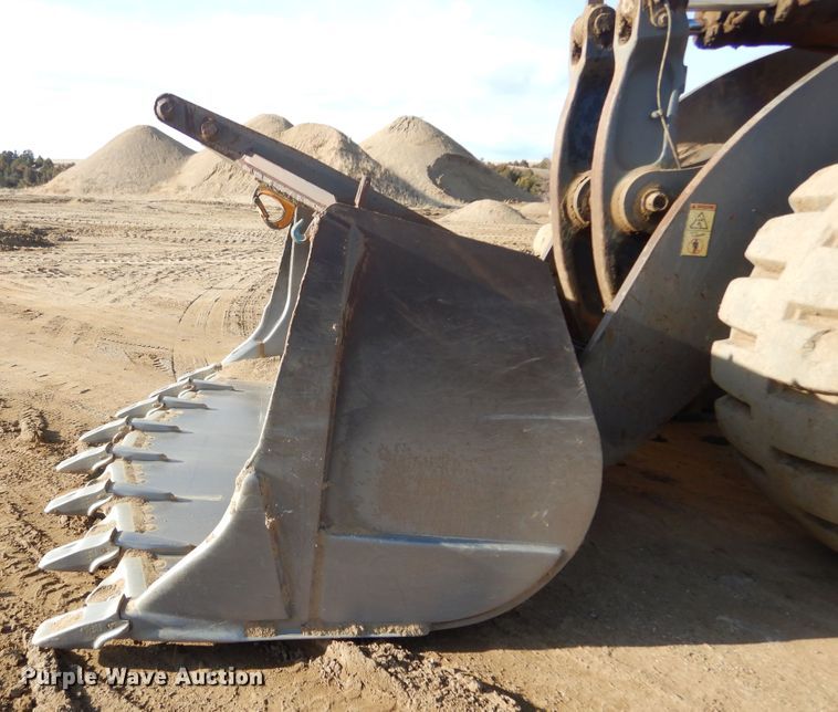 image for item MX9892 2005 Volvo L330E  wheel loader