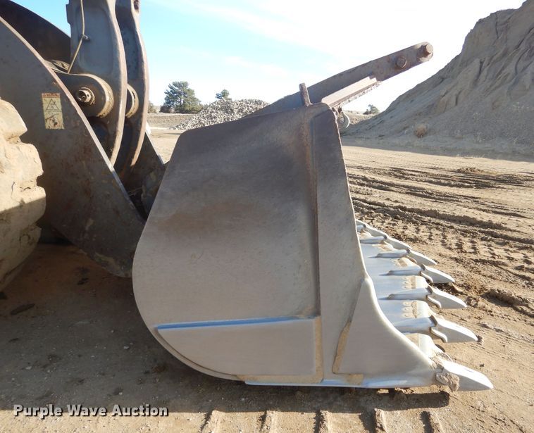 image for item MX9892 2005 Volvo L330E  wheel loader