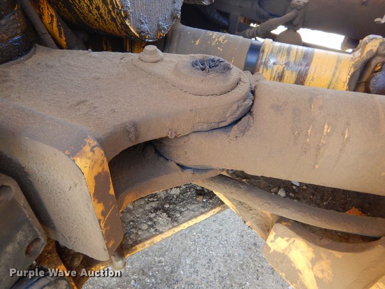 image for item MX9892 2005 Volvo L330E  wheel loader