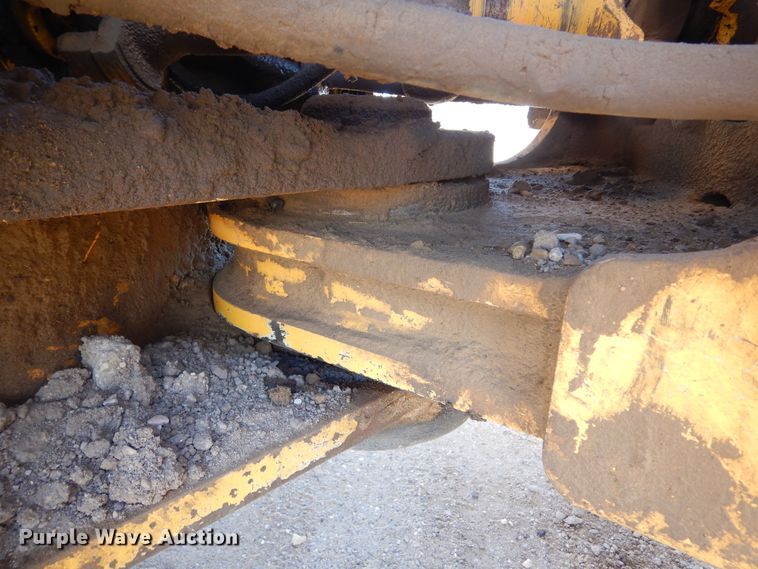 image for item MX9892 2005 Volvo L330E  wheel loader