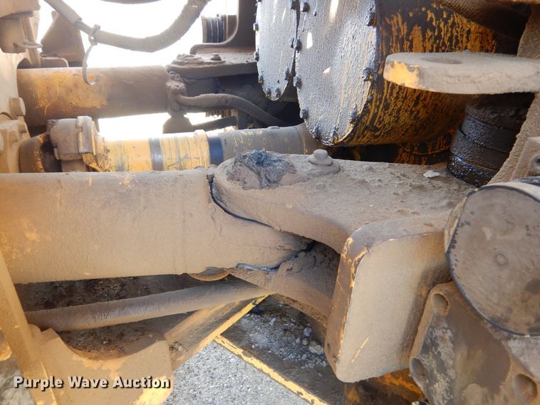 image for item MX9892 2005 Volvo L330E  wheel loader