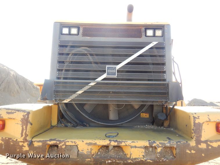 image for item MX9892 2005 Volvo L330E  wheel loader