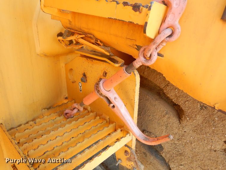 image for item MX9892 2005 Volvo L330E  wheel loader