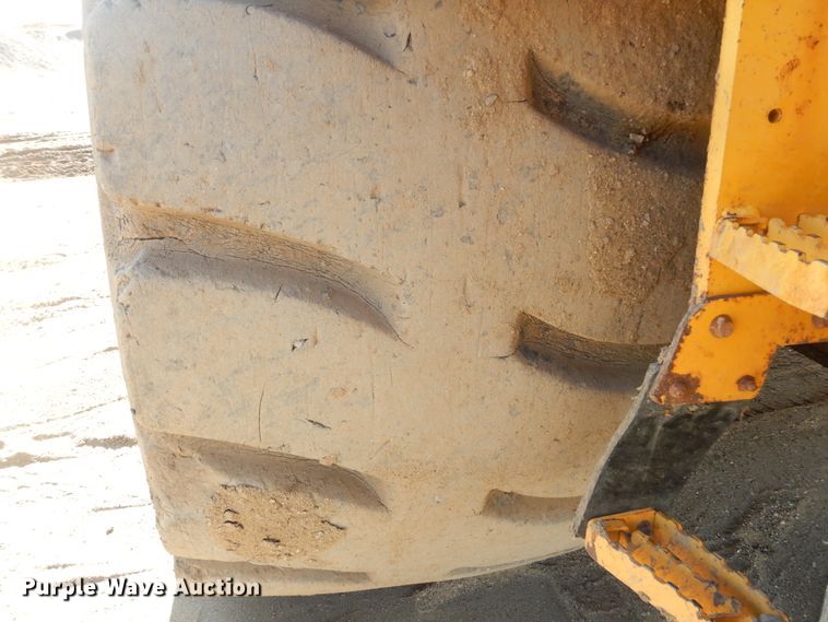 image for item MX9892 2005 Volvo L330E  wheel loader