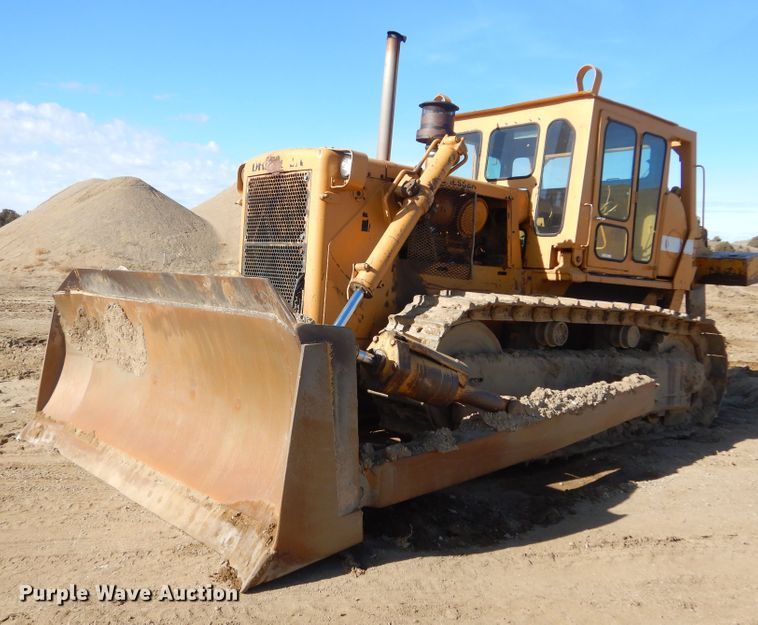 image for item MX9893 1976 International TD25C  dozer