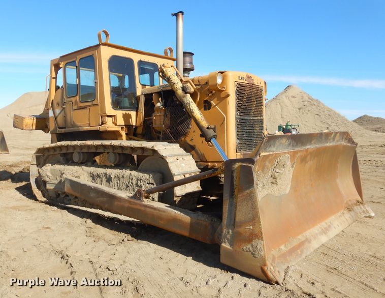 image for item MX9893 1976 International TD25C  dozer