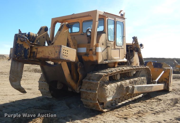 image for item MX9893 1976 International TD25C  dozer