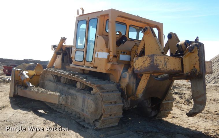 image for item MX9893 1976 International TD25C  dozer