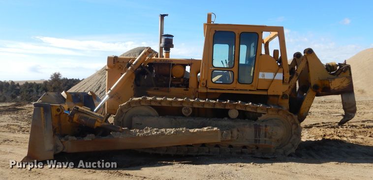 image for item MX9893 1976 International TD25C  dozer