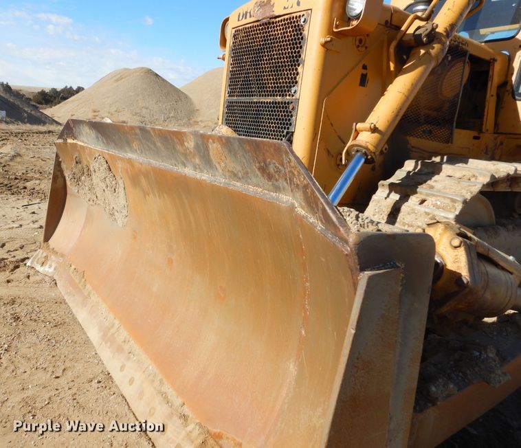 image for item MX9893 1976 International TD25C  dozer