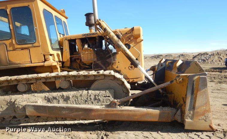 image for item MX9893 1976 International TD25C  dozer