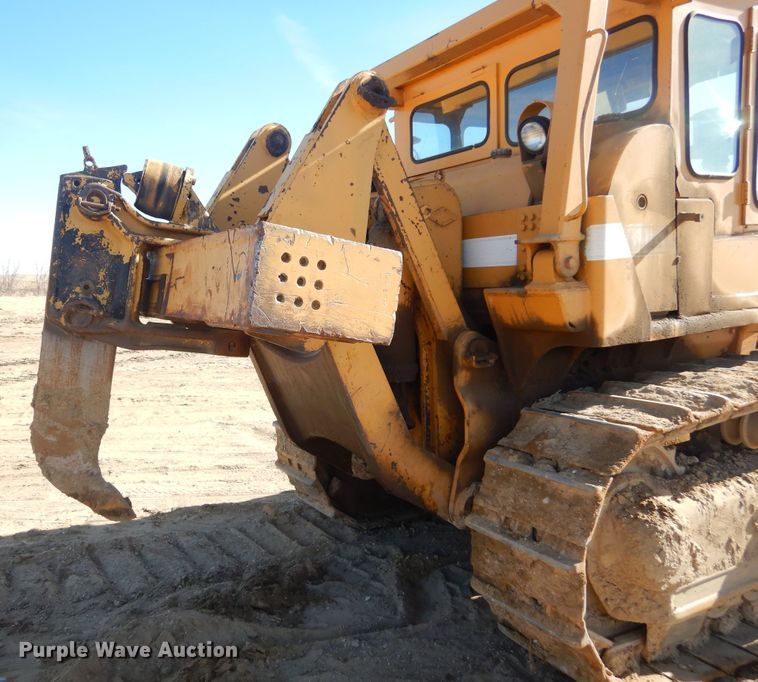 image for item MX9893 1976 International TD25C  dozer