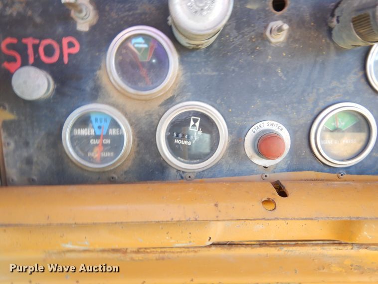 image for item MX9893 1976 International TD25C  dozer