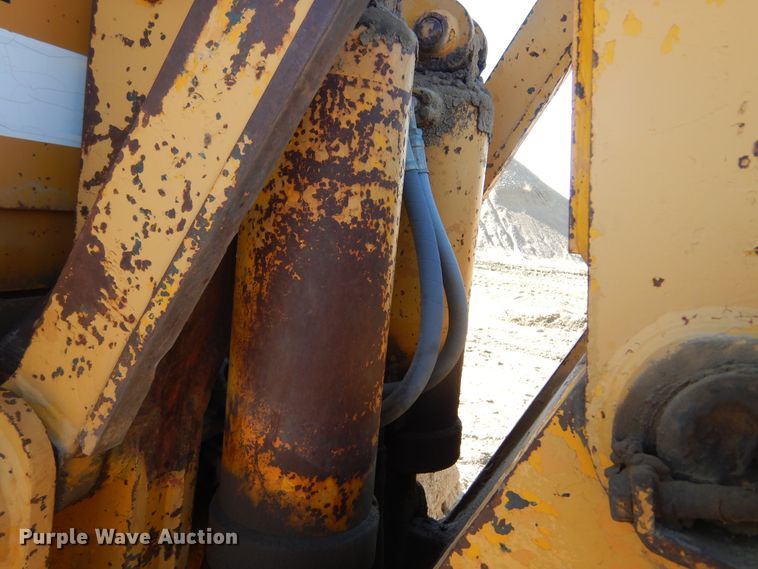 image for item MX9893 1976 International TD25C  dozer