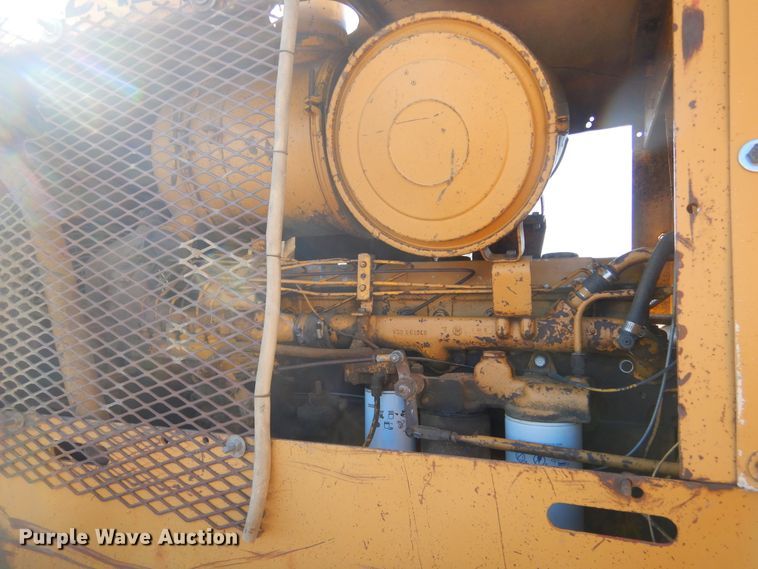 image for item MX9893 1976 International TD25C  dozer