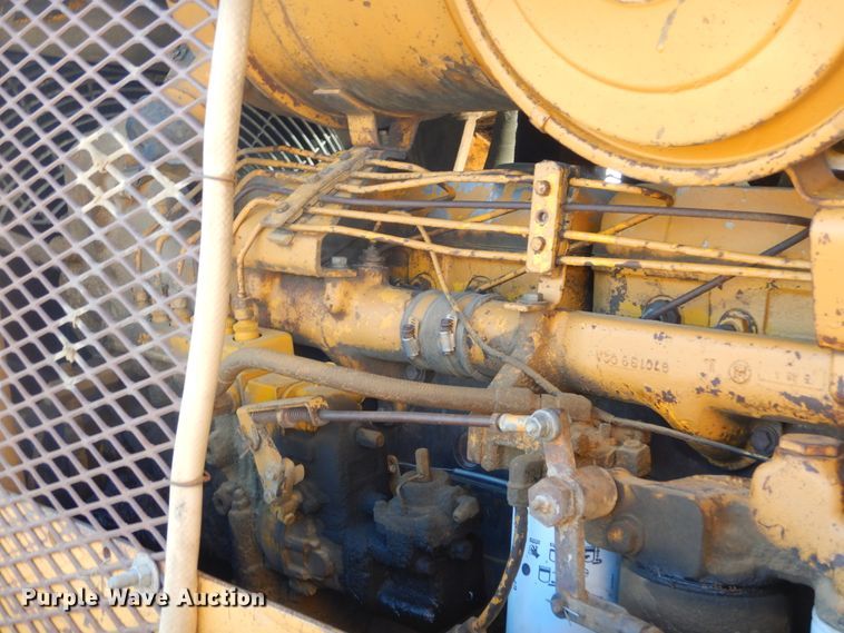 image for item MX9893 1976 International TD25C  dozer