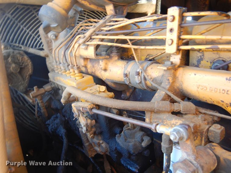 image for item MX9893 1976 International TD25C  dozer