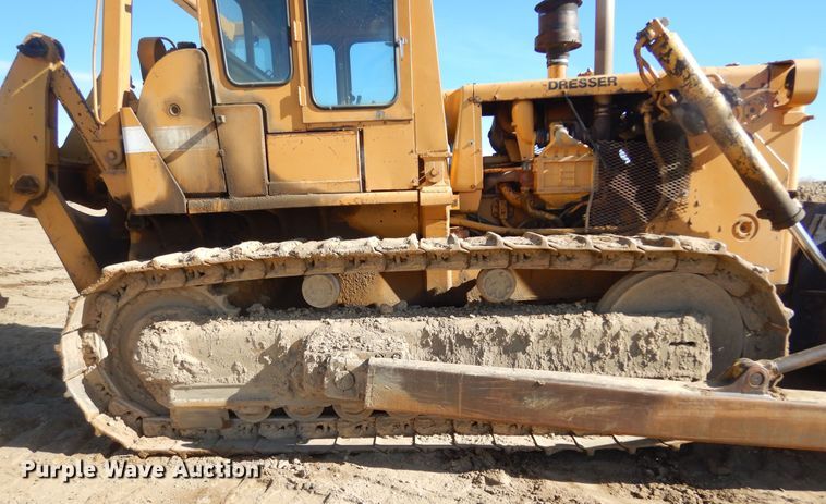 image for item MX9893 1976 International TD25C  dozer