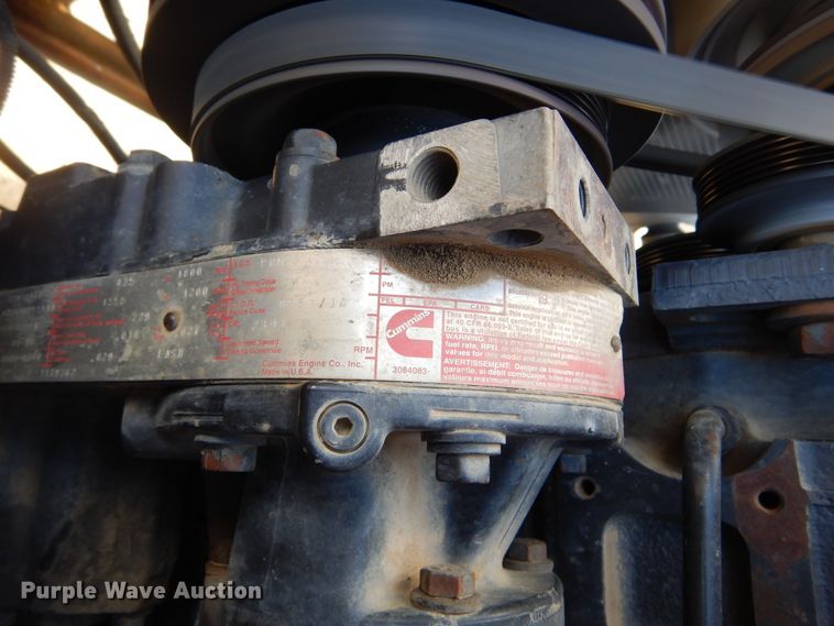 image for item MX9894 1996 International 9300  semi truck