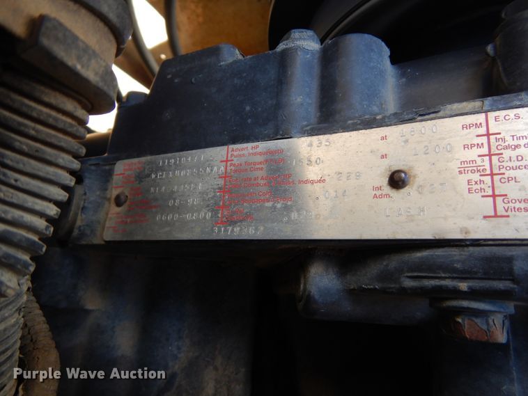 image for item MX9894 1996 International 9300  semi truck