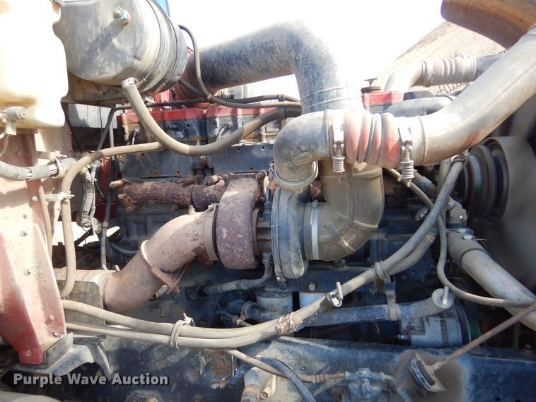 image for item MX9894 1996 International 9300  semi truck