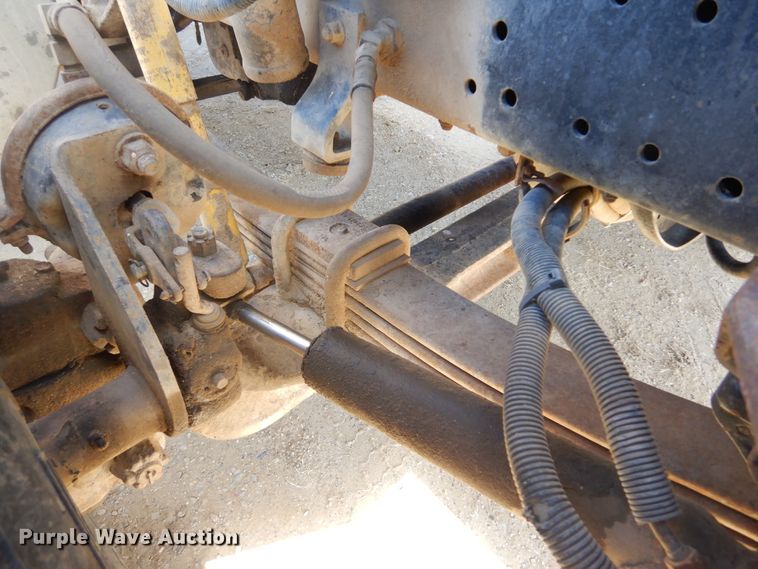 image for item MX9894 1996 International 9300  semi truck