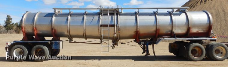 image for item MX9895 1979 Fruehauf TKP-F2-W-6500  tank truck