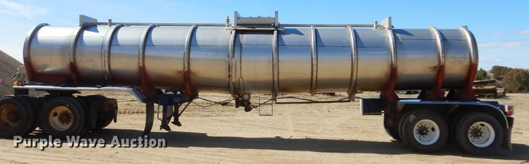 image for item MX9895 1979 Fruehauf TKP-F2-W-6500  tank truck