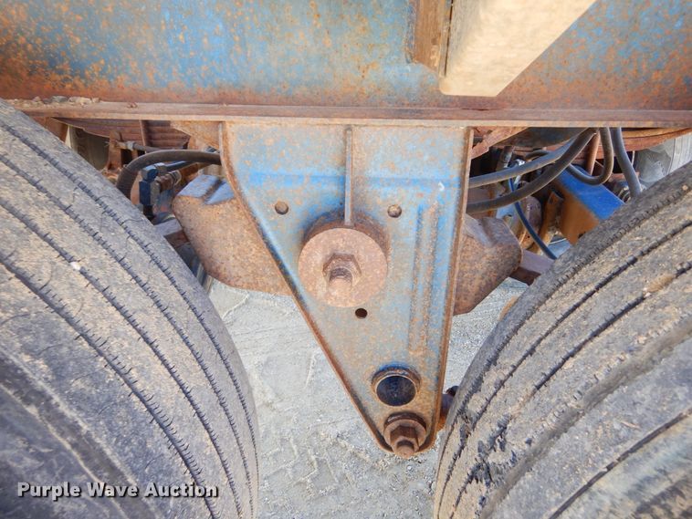 image for item MX9895 1979 Fruehauf TKP-F2-W-6500  tank truck