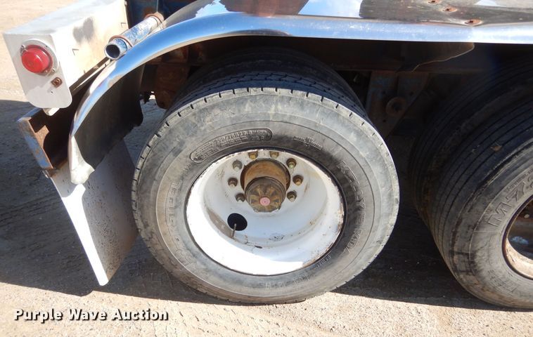 image for item MX9895 1979 Fruehauf TKP-F2-W-6500  tank truck