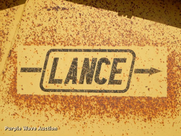 image for item MX9897 1982 Lance B20B39  bottom dump trailer