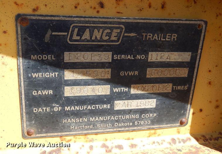 image for item MX9897 1982 Lance B20B39  bottom dump trailer